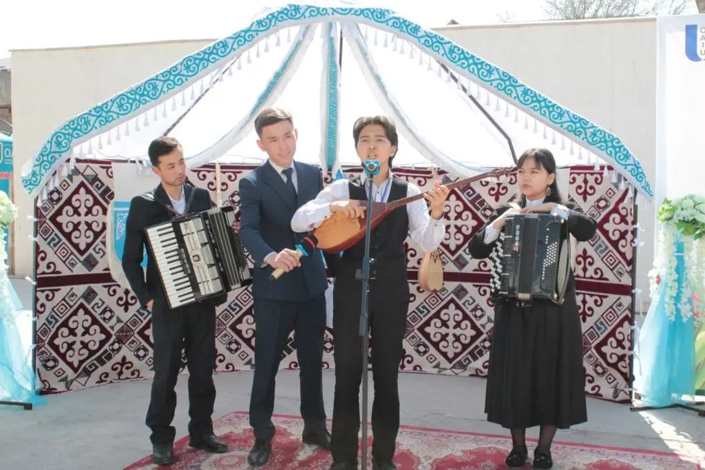 Students and staff of the CAIU celebrated the spring holiday NAURYZ.